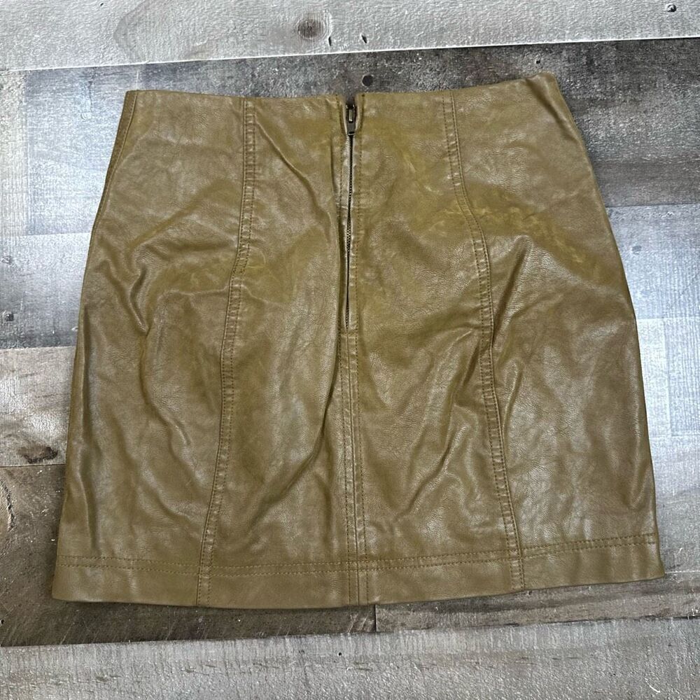 Free People Women’s Size 2 Mini Straight Pencil Skirt Brown Vegan Leather Zip Up - Picture 2 of 6
